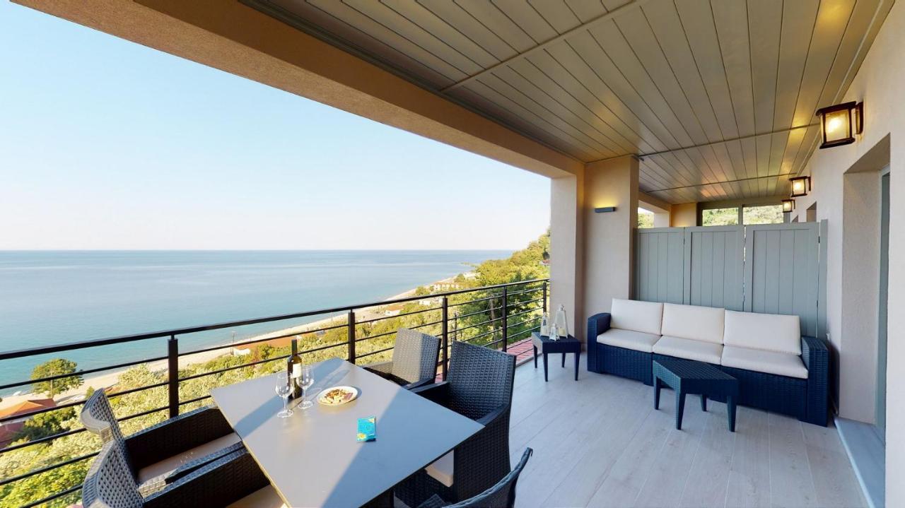 KALLiA SUITES- CHOREFTO Eksteriør billede