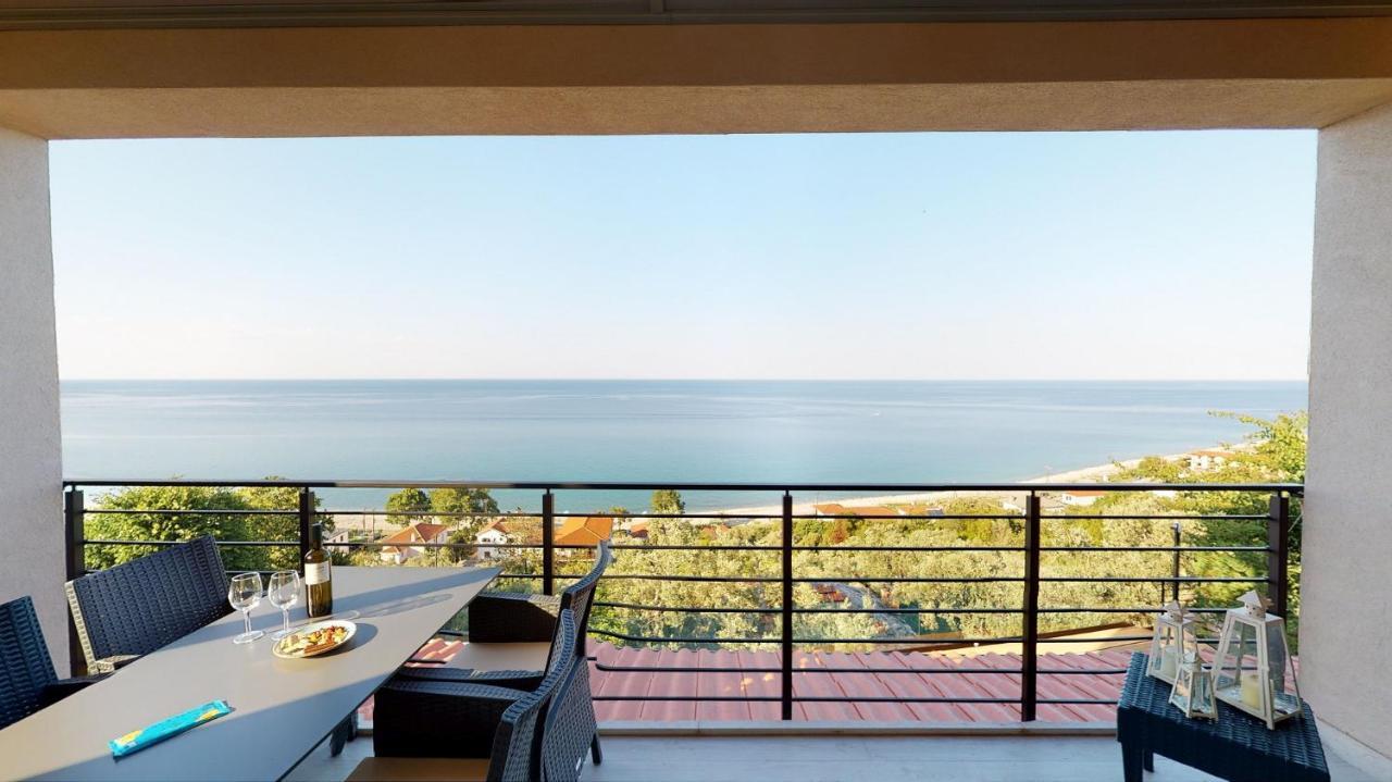 KALLiA SUITES- CHOREFTO Eksteriør billede