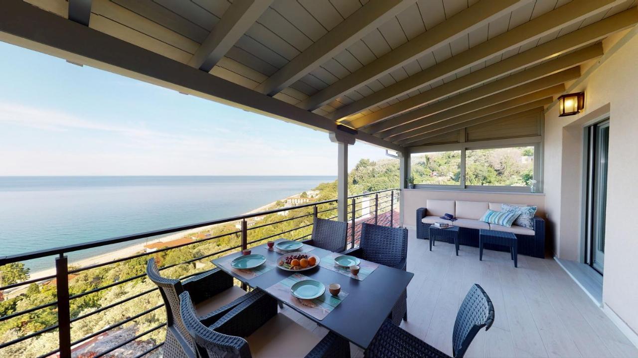 KALLiA SUITES- CHOREFTO Eksteriør billede