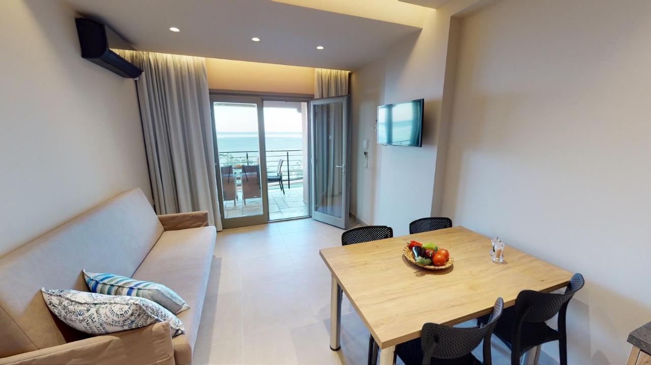 KALLiA SUITES- CHOREFTO Eksteriør billede
