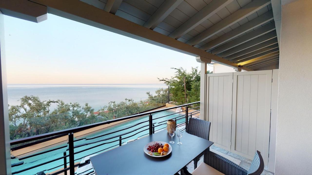 KALLiA SUITES- CHOREFTO Eksteriør billede