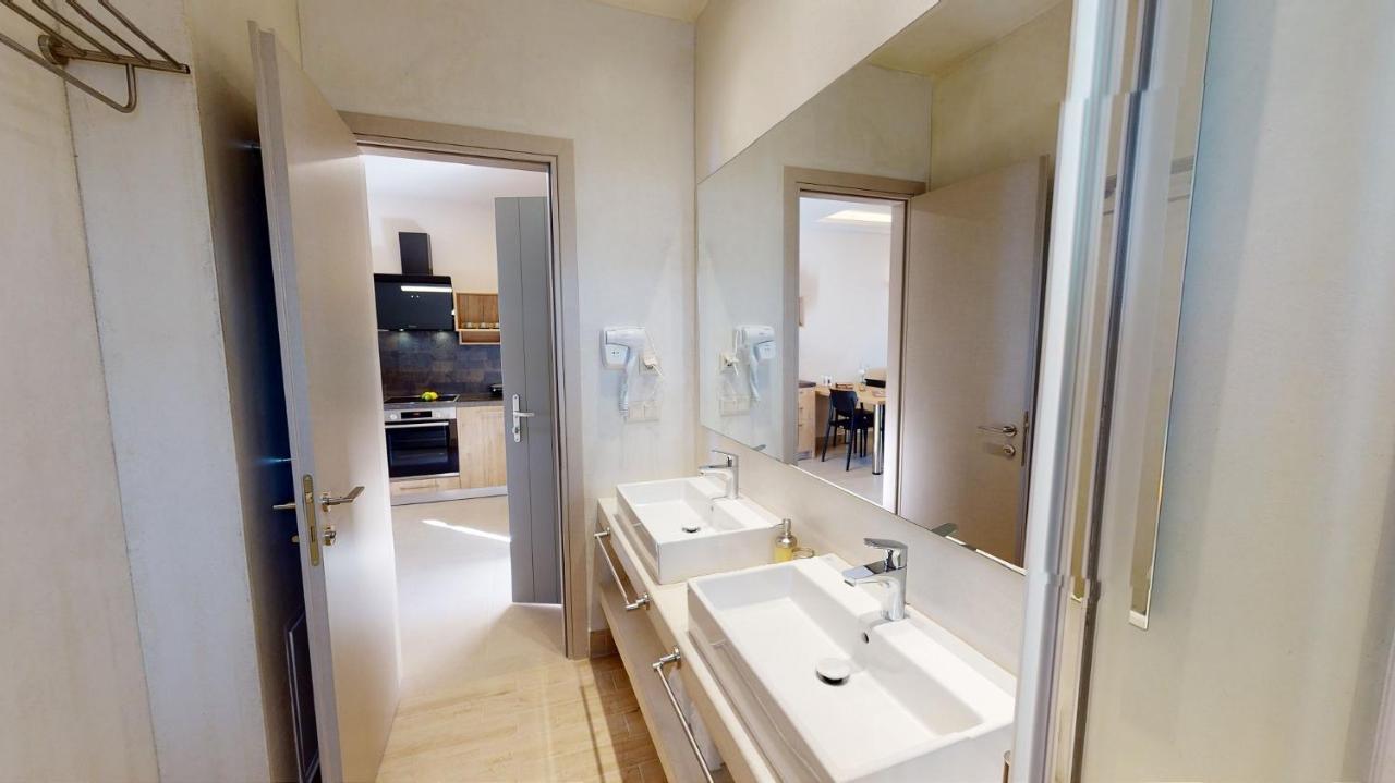 KALLiA SUITES- CHOREFTO Eksteriør billede
